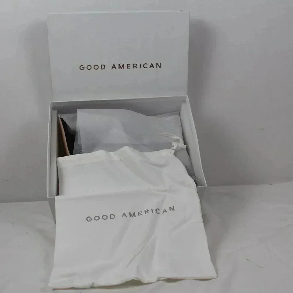 GOOD AMERICAN
